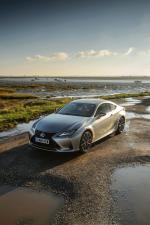 Lexus RC300h F-Sport 2019 года (UK)